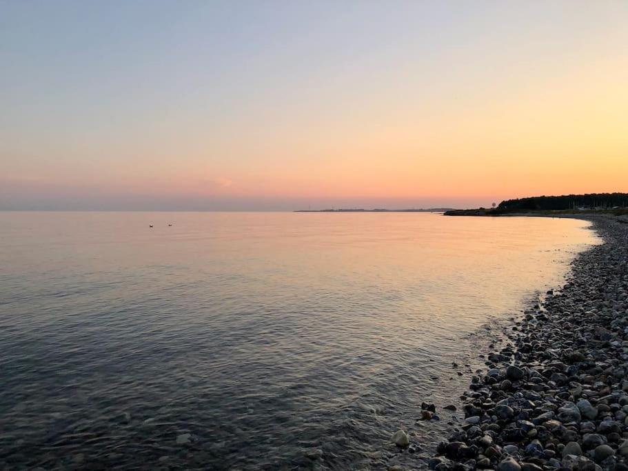 Вілла Skont Fiskerhus. Taet Pa By, Havn Og Havet Marstal Екстер'єр фото