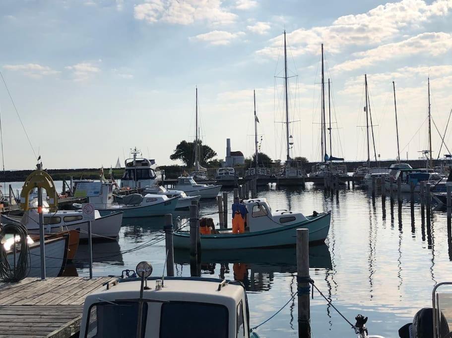 Вілла Skont Fiskerhus. Taet Pa By, Havn Og Havet Marstal Екстер'єр фото